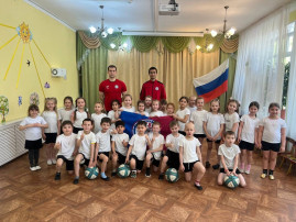 СК «Витязь» в гостях у дошкольников. СК «Витязь» в гостях у дошкольников.