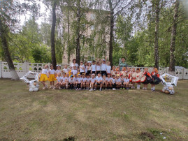 Праздник ко Дню России Праздник ко Дню России.